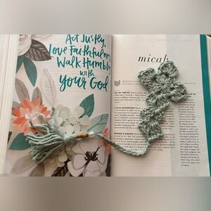 Handmade Green Cross Bookmark✝️💕